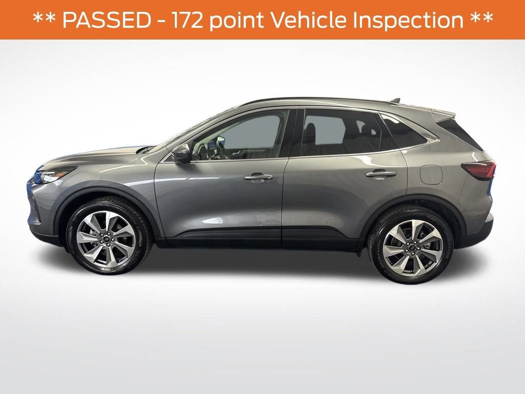 Certified 2025 Ford Escape Platinum w/ Premium Technology Package image 3