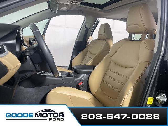 Used 2021 Toyota RAV4 XLE Premium AWD/4WD image 10