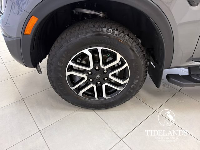 Certified 2025 Ford Ranger Lariat w/ Trailer Tow Package AWD/4WD image 32
