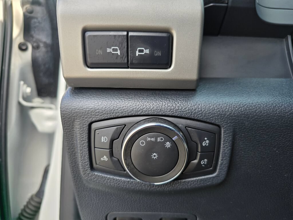 Certified 2022 Ford F350 Lariat w/ Lariat Ultimate Package AWD/4WD image 22