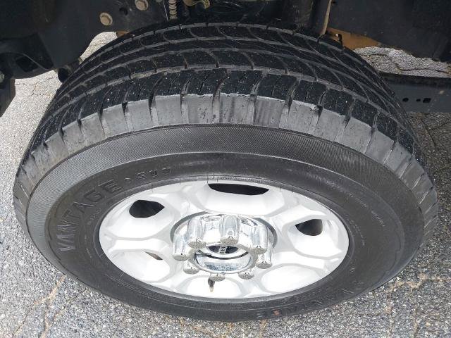 Certified 2025 Ford F250 XLT w/ Snow Plow Prep Package AWD/4WD image 11