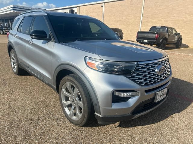 Certified 2020 Ford Explorer Platinum w/ Premium Technology Package AWD/4WD image 1