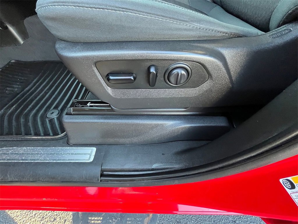 Used 2019 Chevrolet Silverado 1500 LT w/ All-Star Edition image 9