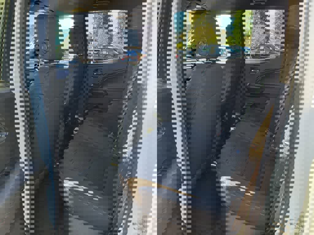 Used 2023 GMC Canyon Elevation w/ Trailering Package image 11