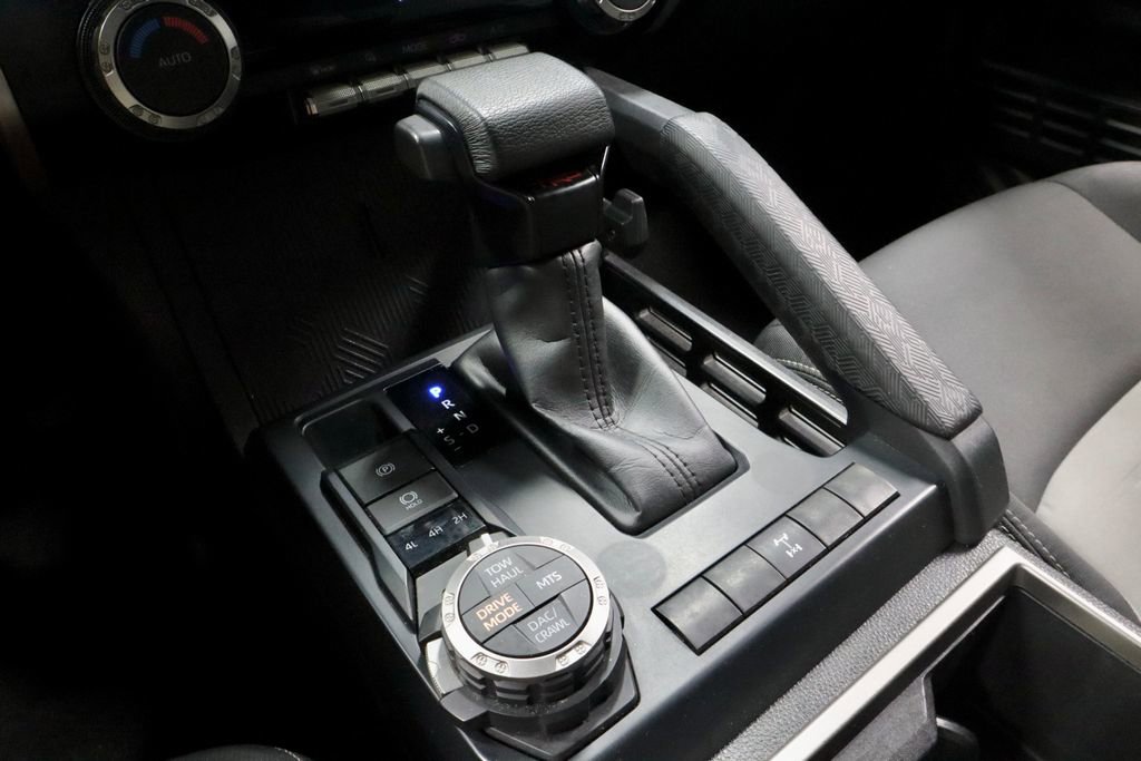 Used 2024 Toyota Tacoma TRD Off-Road AWD/4WD image 30