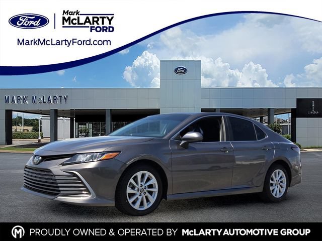 Used 2022 Toyota Camry LE