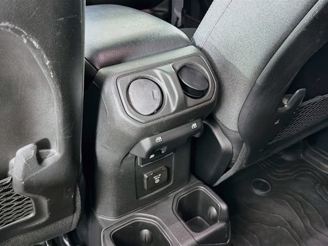 Used 2024 Jeep Wrangler Unlimited Rubicon AWD/4WD image 30