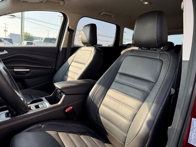 Certified 2019 Ford Escape Titanium FWD image 16