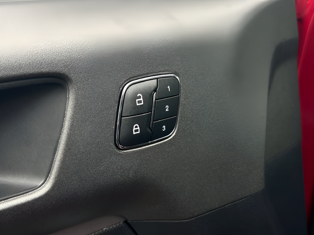 Certified 2025 Ford Bronco Sport Outer Banks w/ Outer Banks Tech Package+ AWD/4WD image 15