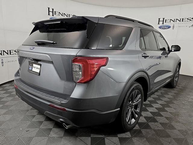 Certified 2023 Ford Explorer XLT w/ Equipment Group 202A image 5