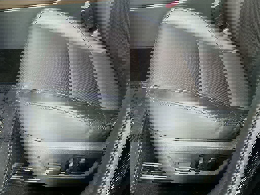 Used 2021 MAZDA CX-30 FWD 2.5 S w/ Premium Package image 31