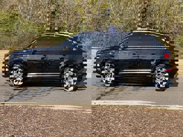 Used 2021 Audi Q7 3.0T Prestige image 2