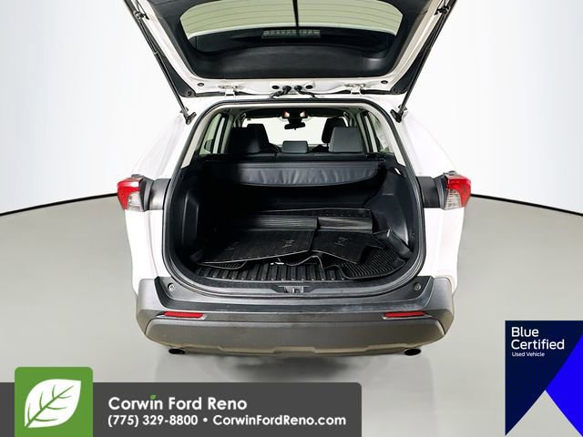 Used 2020 Toyota RAV4 XLE w/ All Weather Liner Package AWD/4WD image 28