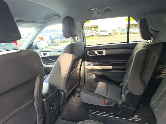 Certified 2023 Ford Explorer XLT RWD image 15