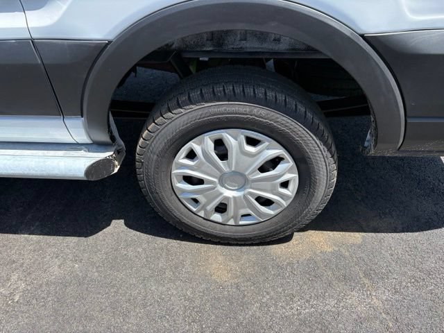 Certified 2025 Ford Transit 250 Low Roof w/ Exterior Upgrade Package RWD image 11