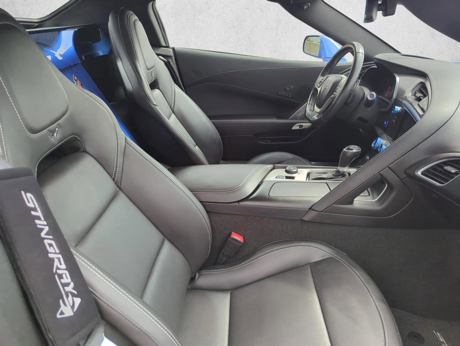 Used 2019 Chevrolet Corvette Stingray Convertible w/ 2LT Preferred Equipment Group RWD image 21