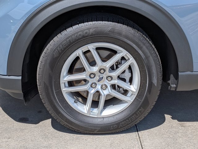Certified 2025 Ford Explorer Active RWD image 11