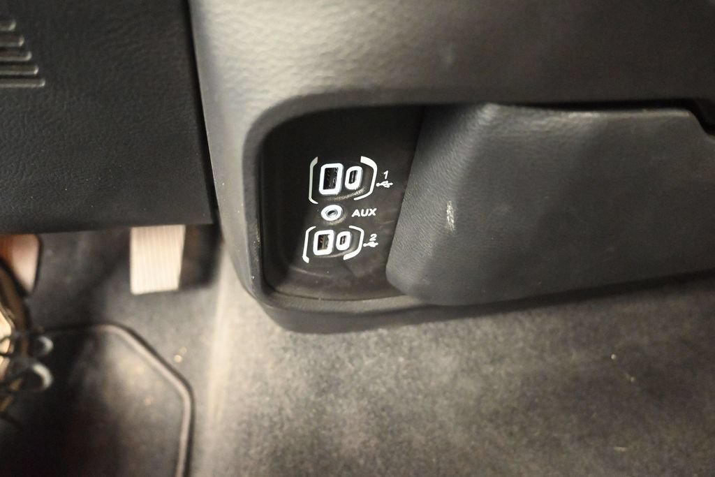 Used 2026 RAM 1500 Express RWD image 30