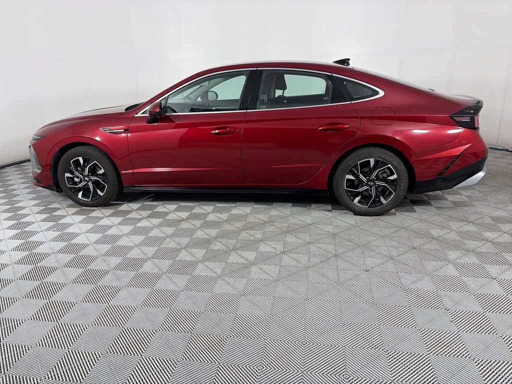 Used 2024 Hyundai Sonata SEL FWD image 4