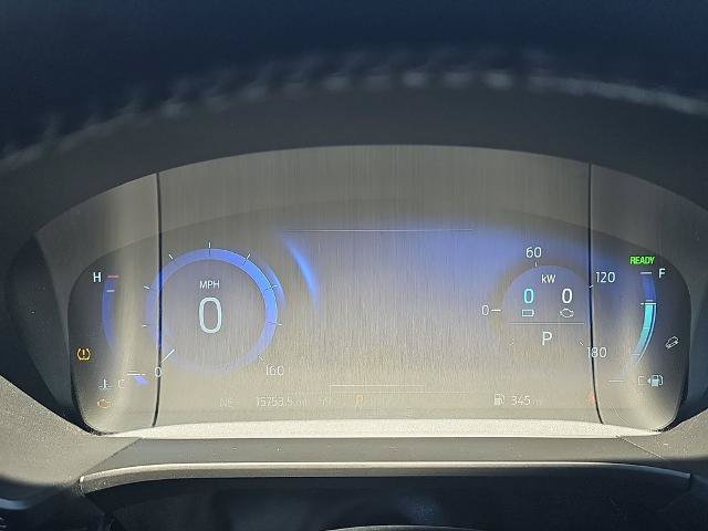 Certified 2020 Ford Escape Titanium AWD/4WD image 19