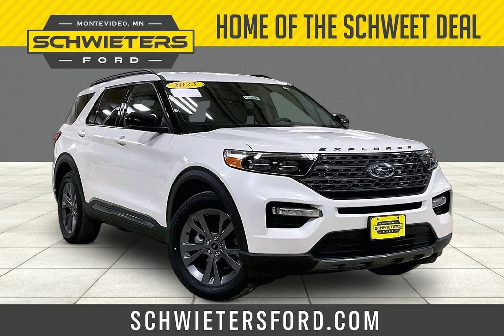Certified 2023 Ford Explorer XLT w/ Equipment Group 202A AWD/4WD image 1
