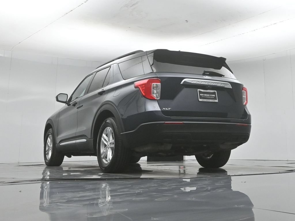 Certified 2023 Ford Explorer XLT RWD image 50