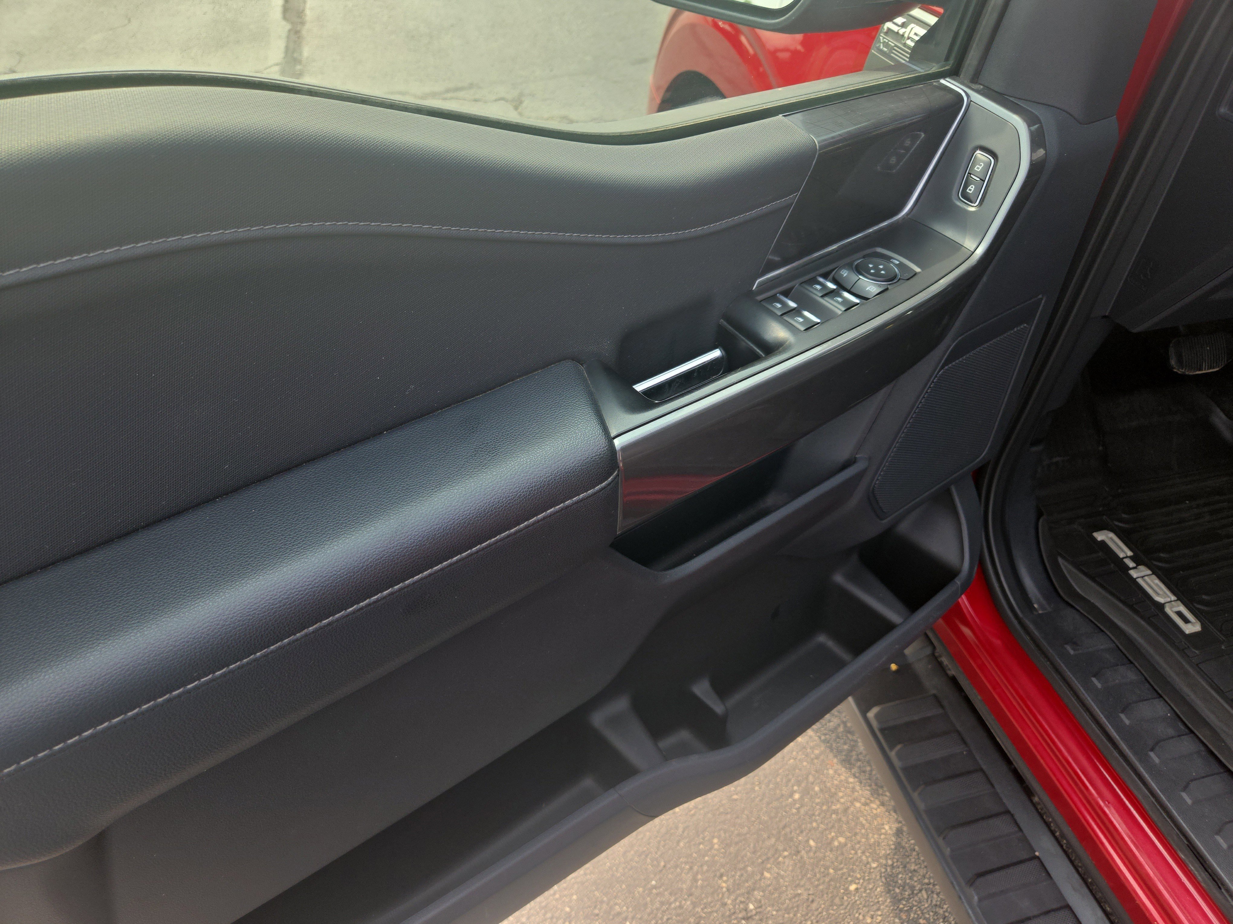 Certified 2022 Ford F150 XLT w/ Equipment Group 302A High image 18