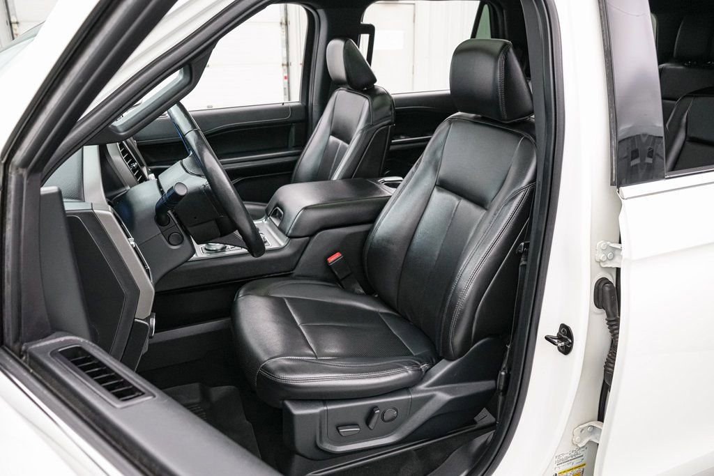Certified 2021 Ford Expedition XLT image 11
