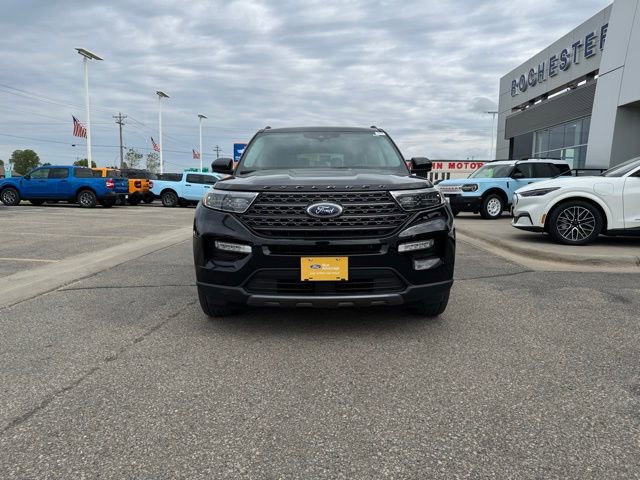 Certified 2023 Ford Explorer XLT w/ Equipment Group 202A AWD/4WD image 34