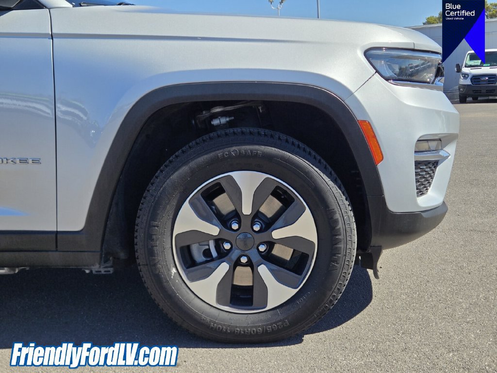 Used 2024 Jeep Grand Cherokee Limited 4xe AWD/4WD image 8
