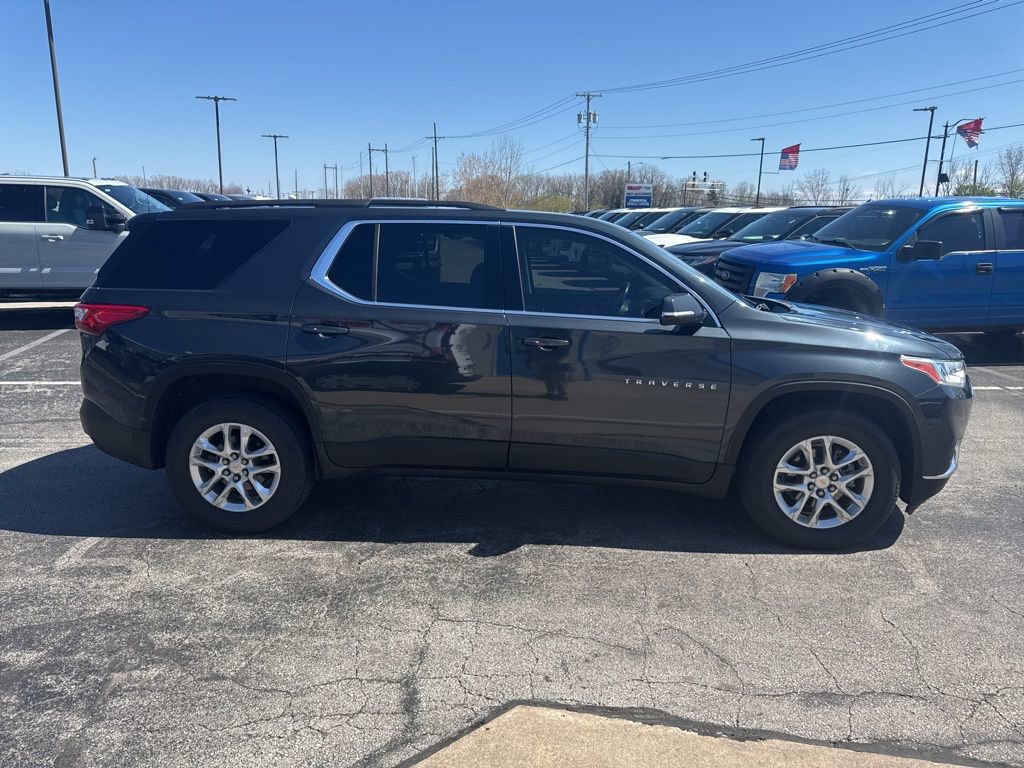 Used 2020 Chevrolet Traverse LT image 8