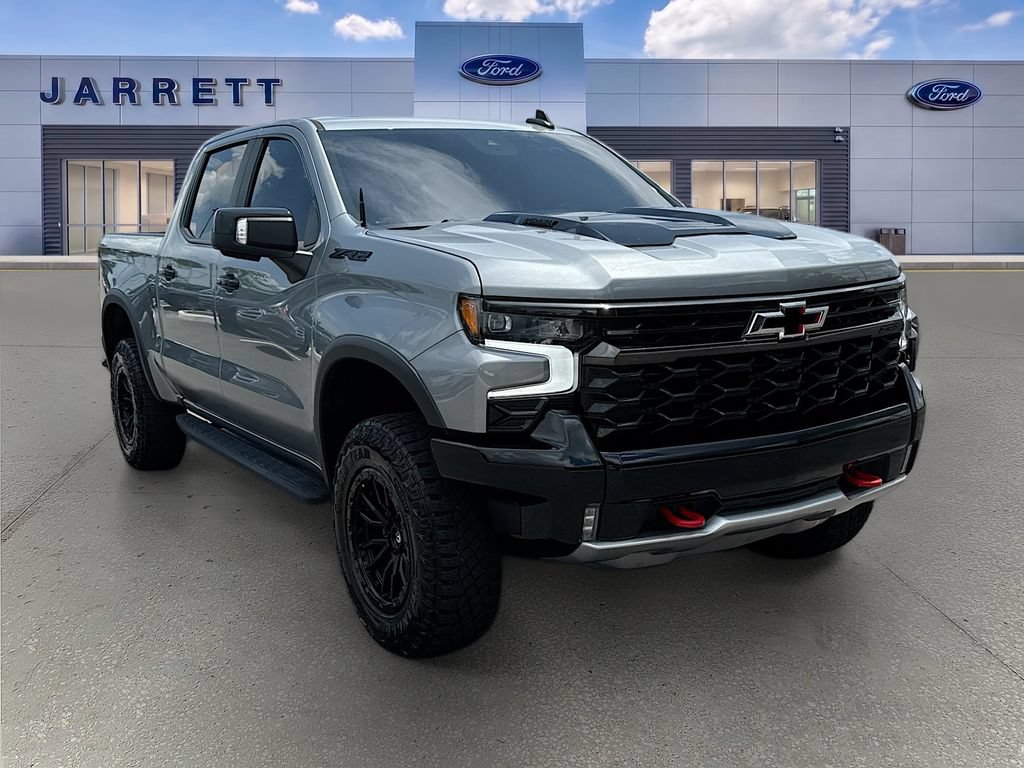 Used 2024 Chevrolet Silverado 1500 ZR2 w/ Technology Package AWD/4WD image 1