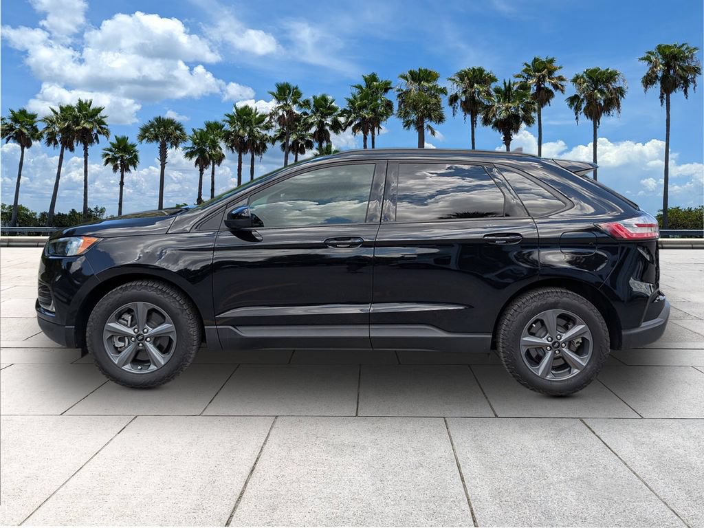 Certified 2024 Ford Edge SEL w/ Sport Appearance Package AWD/4WD image 4