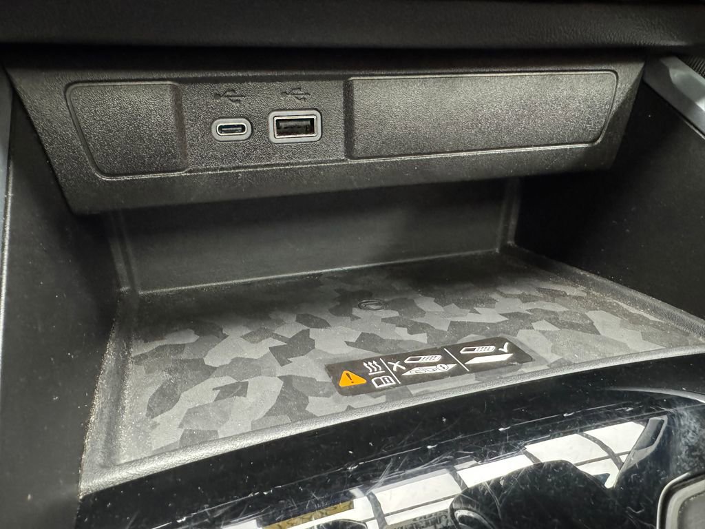 Used 2024 Chevrolet Colorado Z71 w/ Z71 Convenience Package 2 image 20