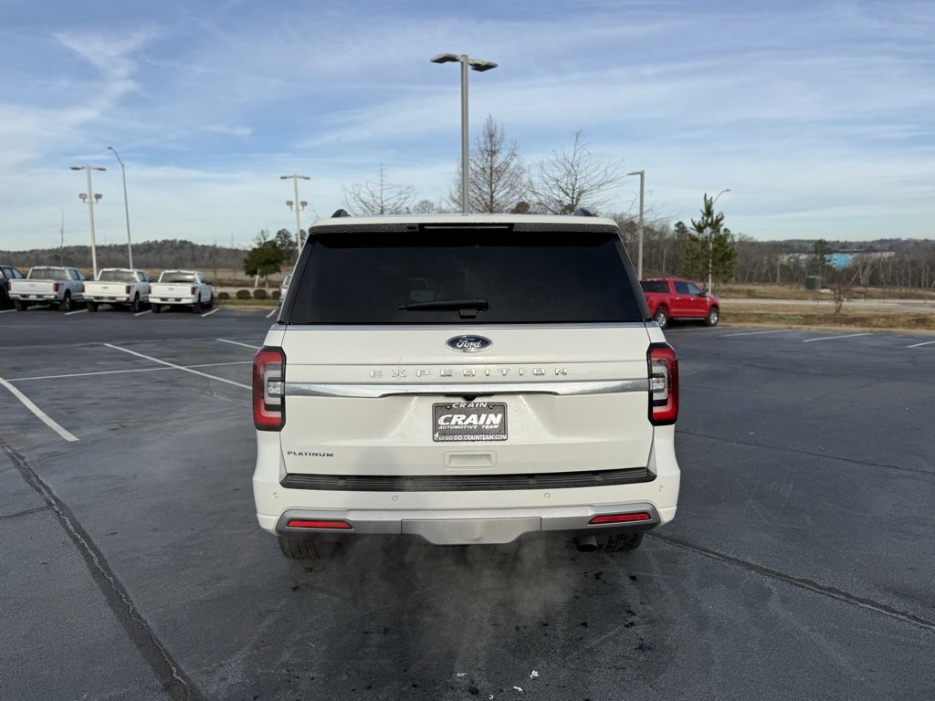 Certified 2024 Ford Expedition Platinum image 4