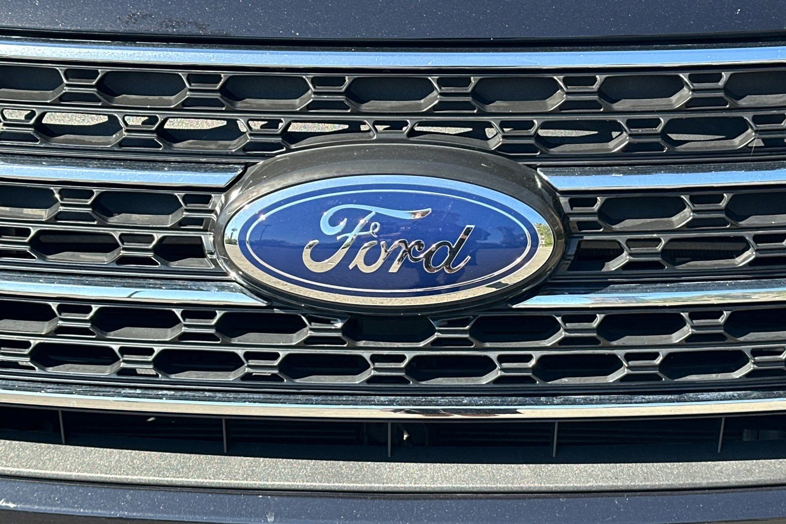 Certified 2023 Ford Explorer XLT RWD image 47