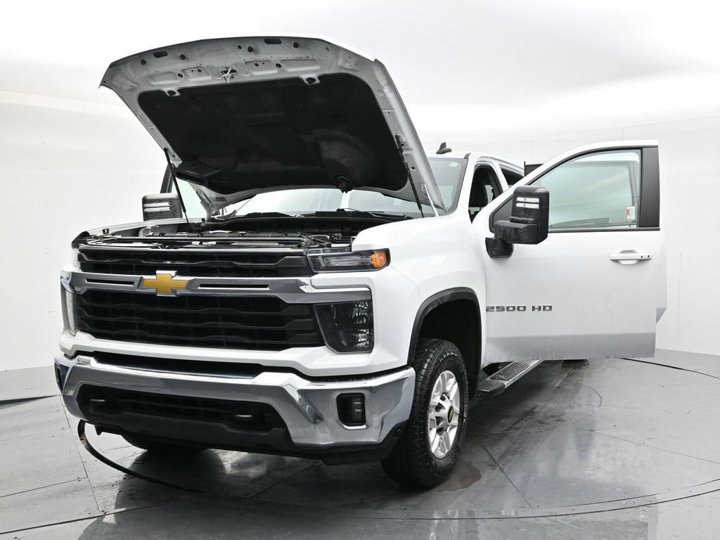 Used 2025 Chevrolet Silverado 2500 LT w/ Convenience Package image 55