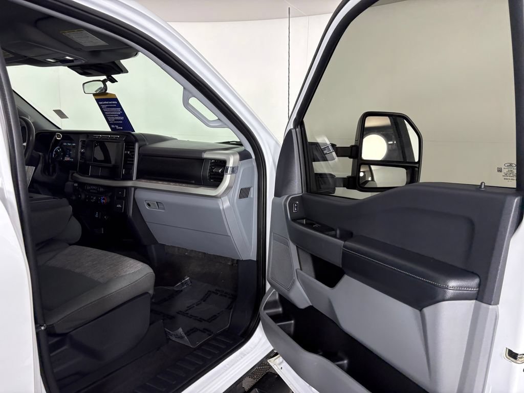 Certified 2024 Ford F250 XLT AWD/4WD image 33