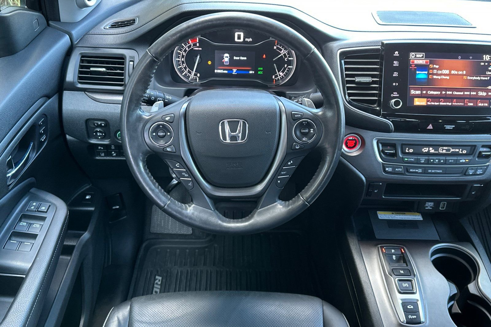 Used 2023 Honda Ridgeline RTL-E image 16