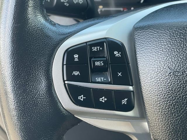 Certified 2023 Ford Explorer XLT w/ Equipment Group 202A AWD/4WD image 9