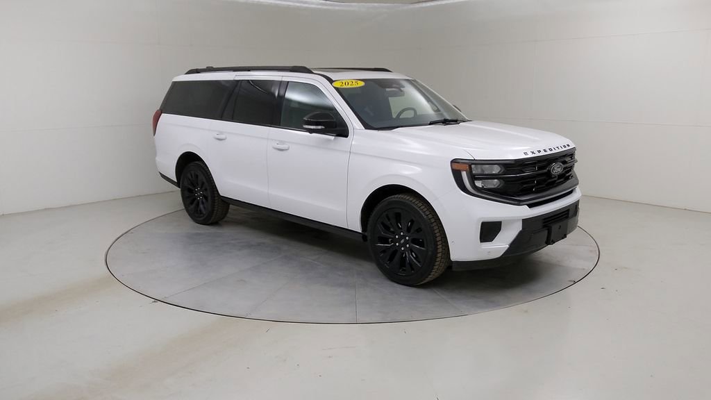 Certified 2025 Ford Expedition Max Platinum w/ Stealth Appearance Package AWD/4WD image 12