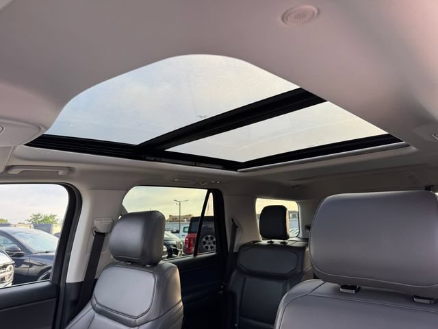 Certified 2025 Ford Expedition Active AWD/4WD image 30