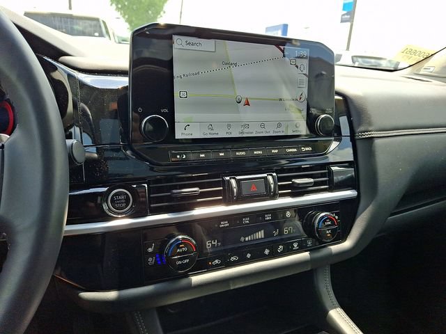 Used 2024 Nissan Pathfinder Platinum w/ Cargo Package AWD/4WD image 23