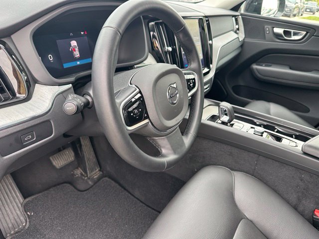 Used 2025 Volvo XC60 B5 Plus AWD/4WD image 22