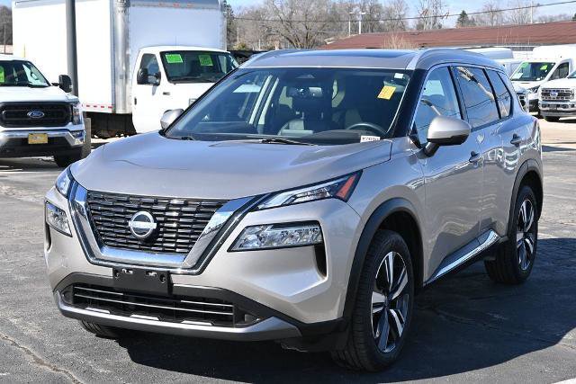 Used 2023 Nissan Rogue SL image 1