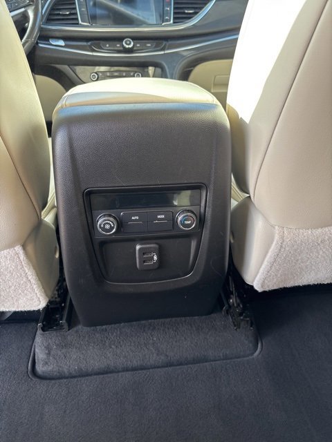 Used 2023 Buick Enclave Essence image 15