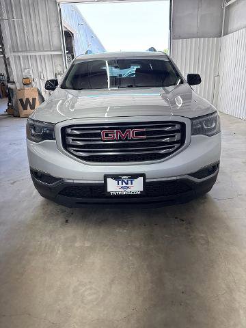 Used 2017 GMC Acadia SLT AWD/4WD image 3