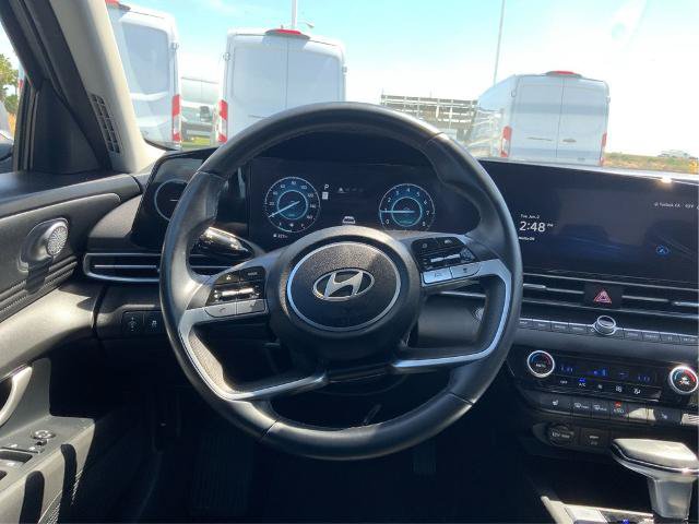 Used 2024 Hyundai Elantra SEL w/ Convenience Package FWD image 18