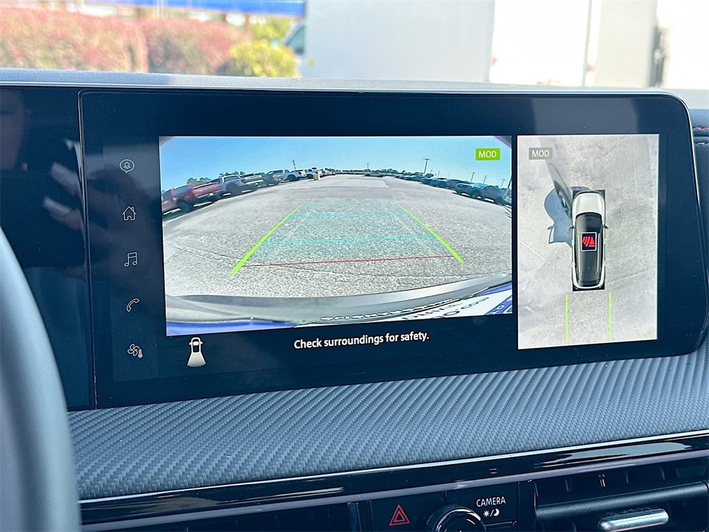 Used 2025 Nissan Kicks SR image 23