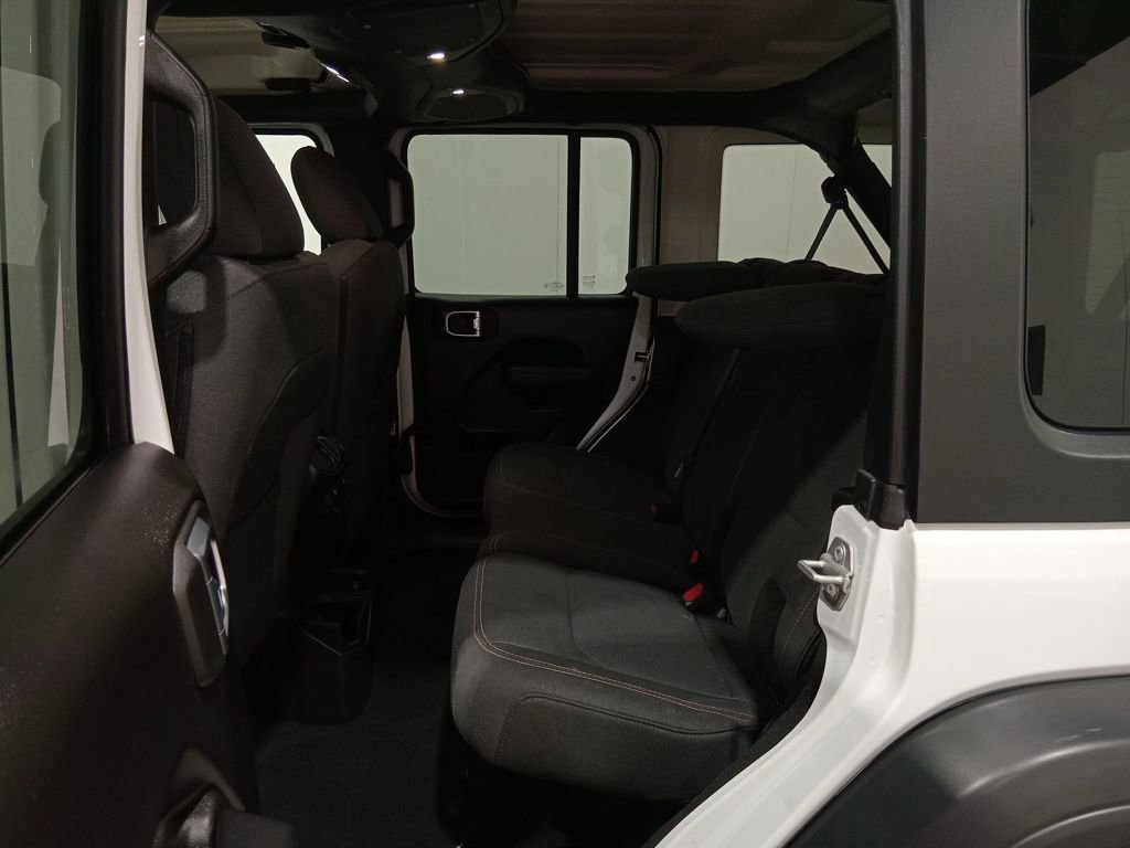 Used 2024 Jeep Wrangler Sport S image 17